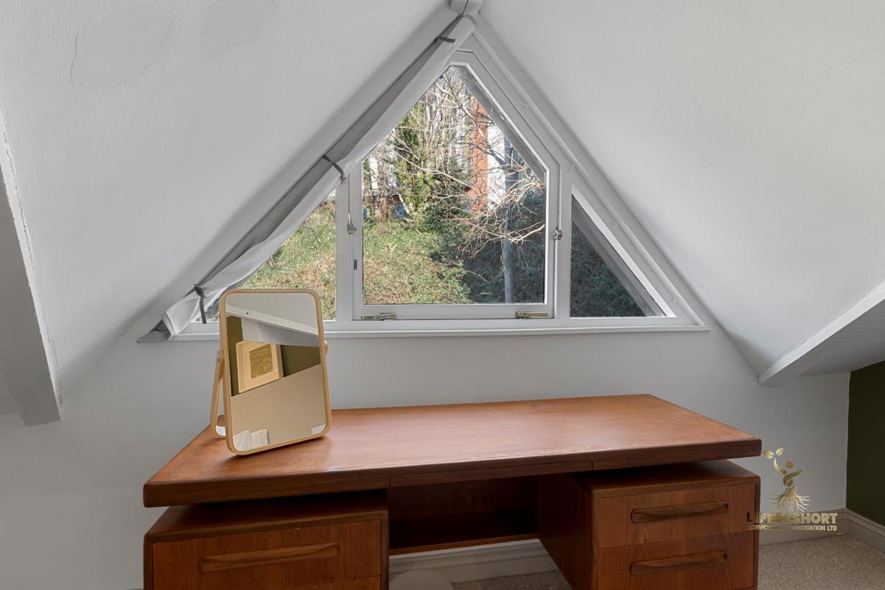 Luxe Courtyard Apartment For 4 Near Exeter City Centre 외부 사진