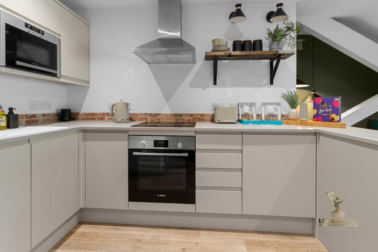 Luxe Courtyard Apartment For 4 Near Exeter City Centre 외부 사진