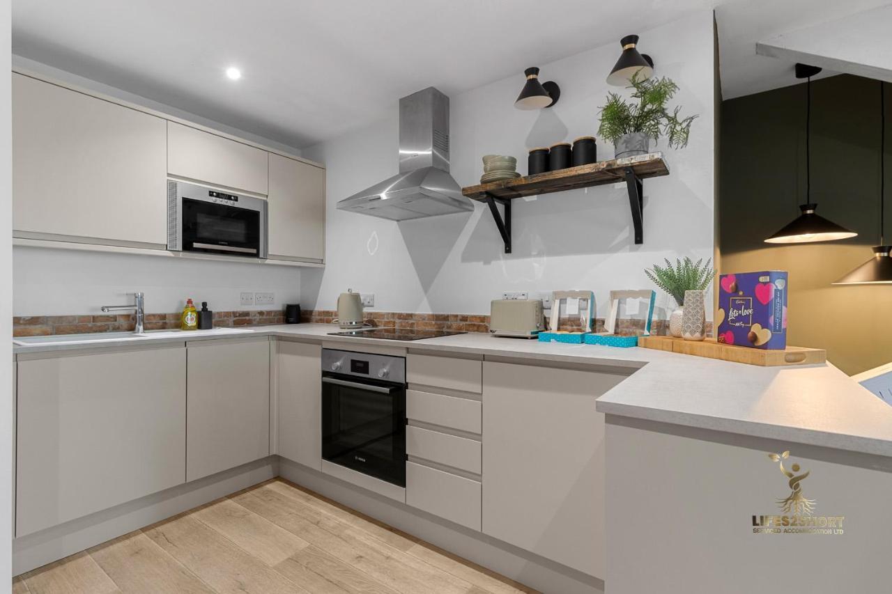 Luxe Courtyard Apartment For 4 Near Exeter City Centre 외부 사진