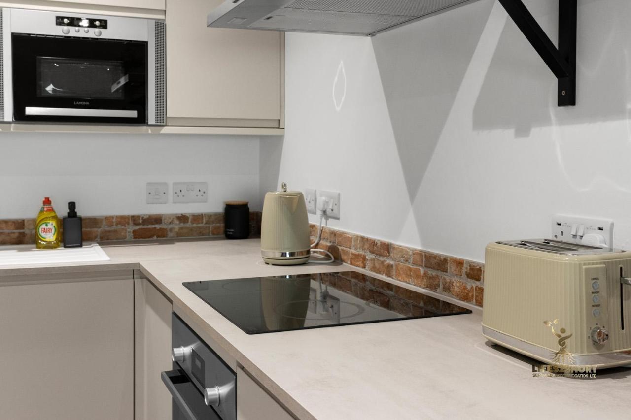 Luxe Courtyard Apartment For 4 Near Exeter City Centre 외부 사진