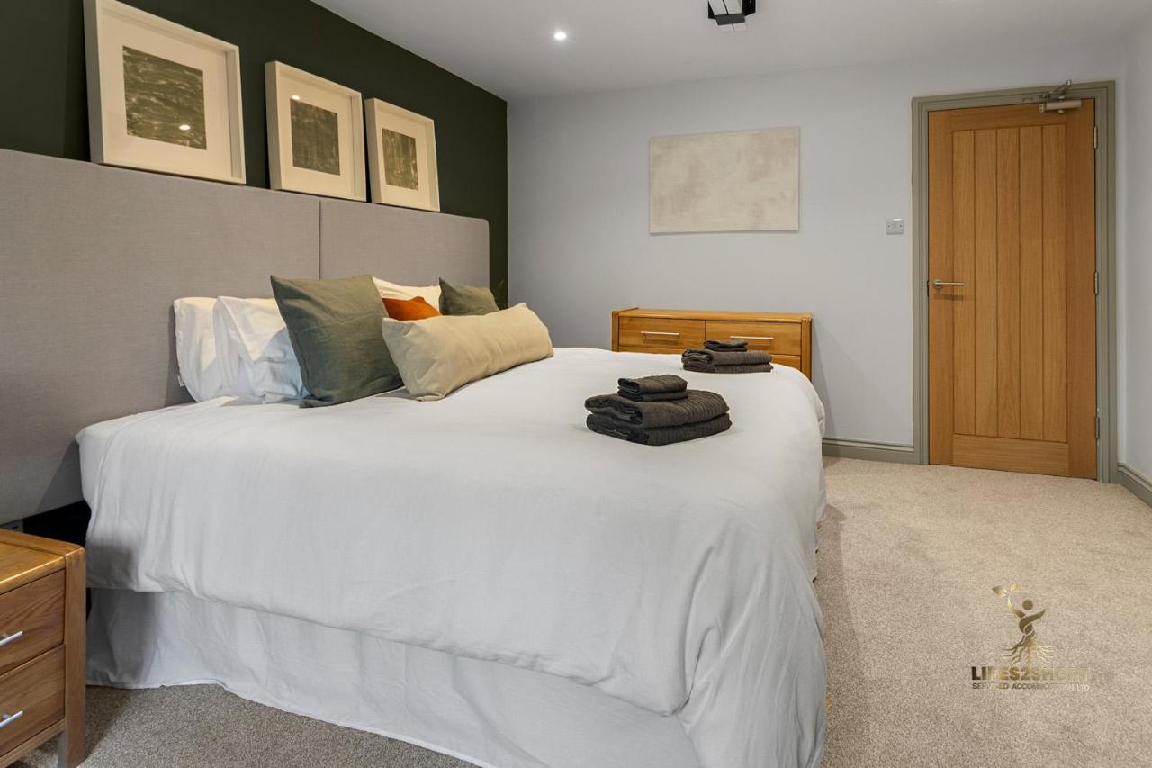Luxe Courtyard Apartment For 4 Near Exeter City Centre 외부 사진